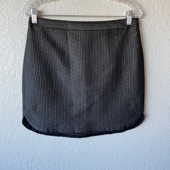 Madewell textured fabric mini skirt with gold metallic stitching details - Picture 2 of 10